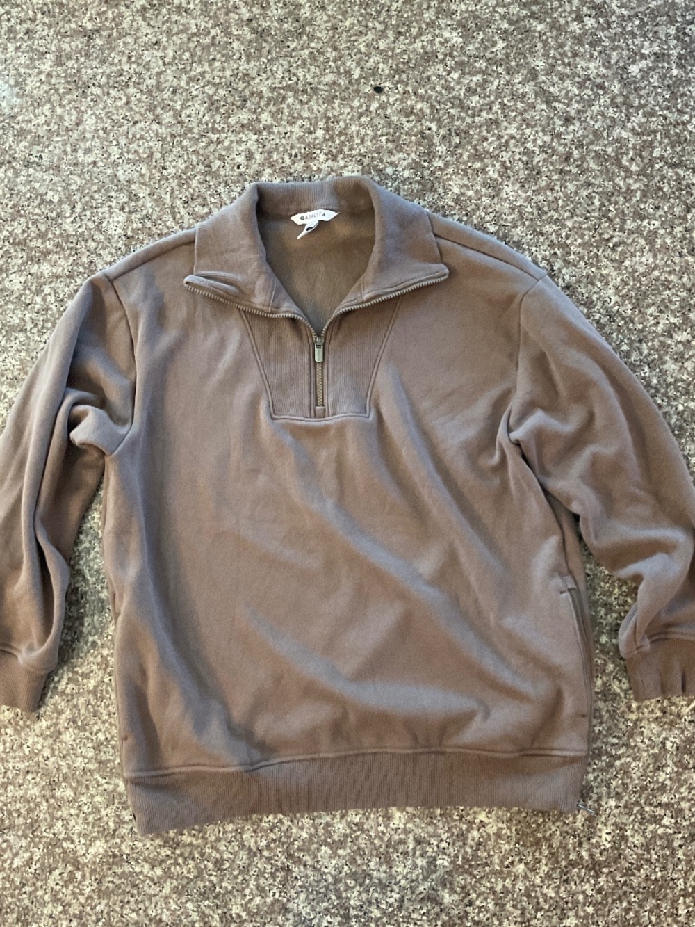 Athleta Cozy Karma 1/2 Zip Sweatshirt size Large Pyrite color Side zippers